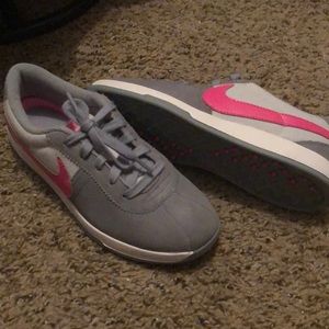 Nike women’s golf shoe sz7